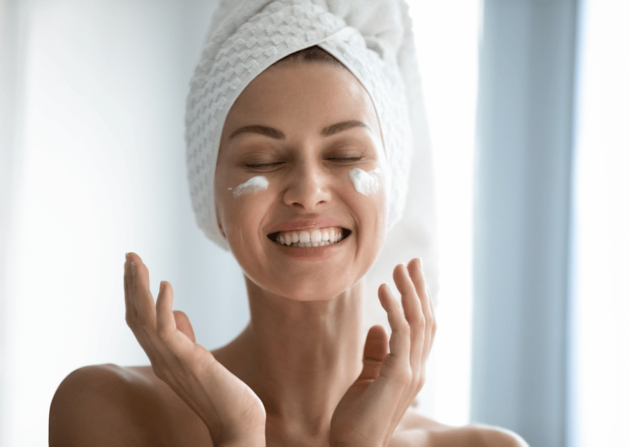A Comprehensive Guide to Seasonal Skincare: Transitioning Your Routine with Pitusa