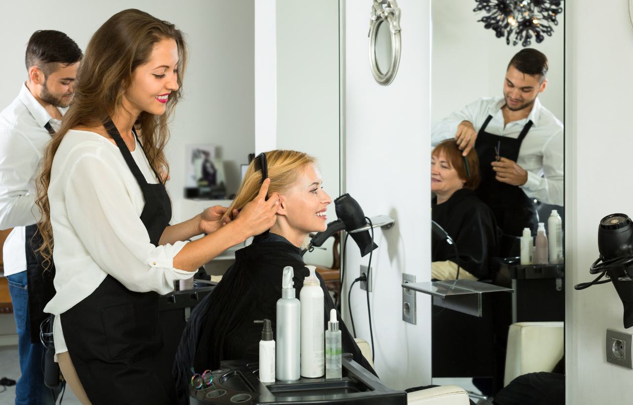 Why Salon Owners & Skincare Experts Should Consider a Pitusa Franchise